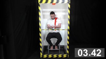 Buzz Off:03 - Image 3